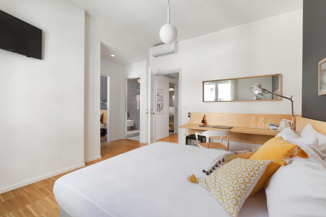 Vivaldo Suite Piazza Dei Martiri - Guest House Naples Exterior photo