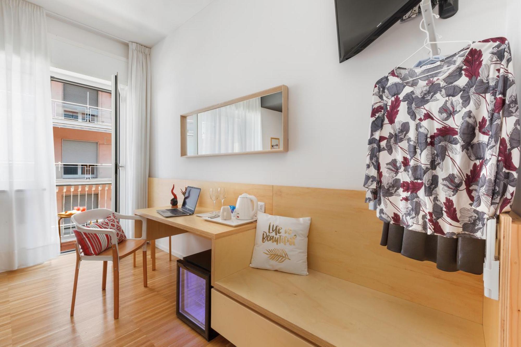 Vivaldo Suite Piazza Dei Martiri - Guest House Naples Exterior photo
