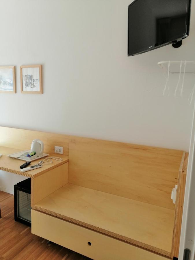 Vivaldo Suite Piazza Dei Martiri - Guest House Naples Exterior photo